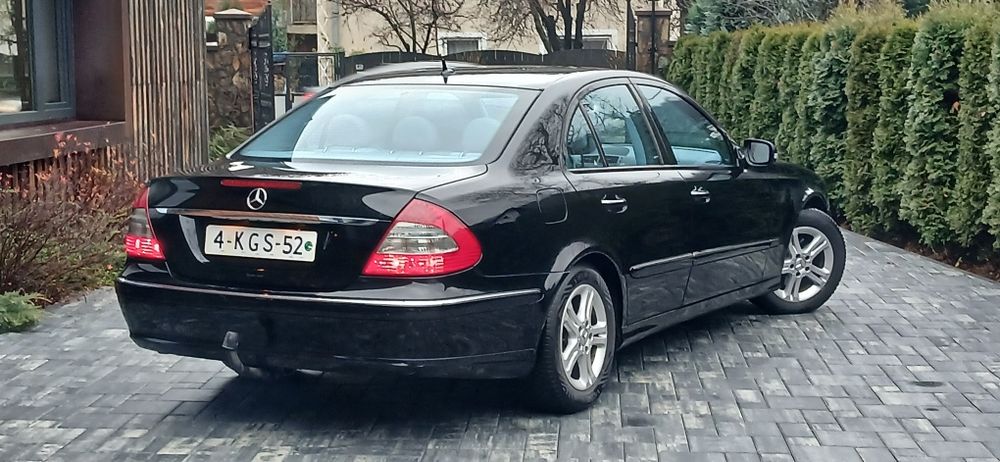 MERCEDES E 220 /170 CP/ Avantgarde /Facelift !!