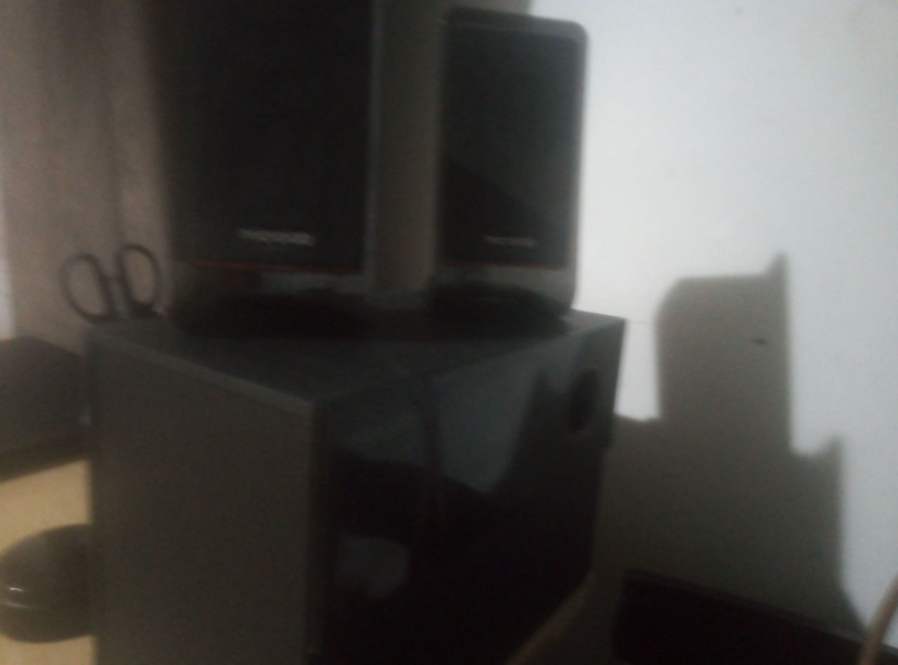 Microlab kalonka sotiladi.