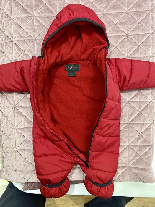 combinezon iarna Jordan 3-6luni