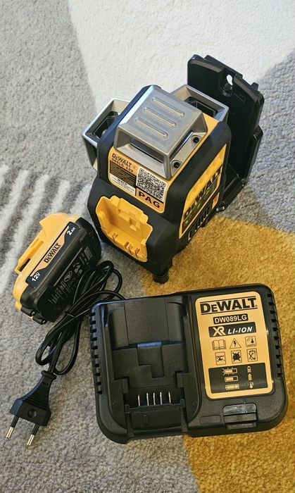Лазерен нивелир DEWALT DW089LG 12V MAX 3 x 360 Green Line Laser.