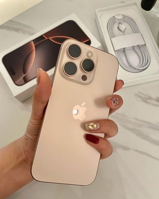 Продам Iphone 16 pro max 512gb