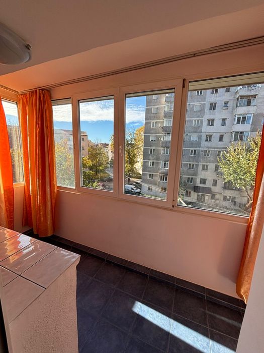 Închiriez apartament 2camere