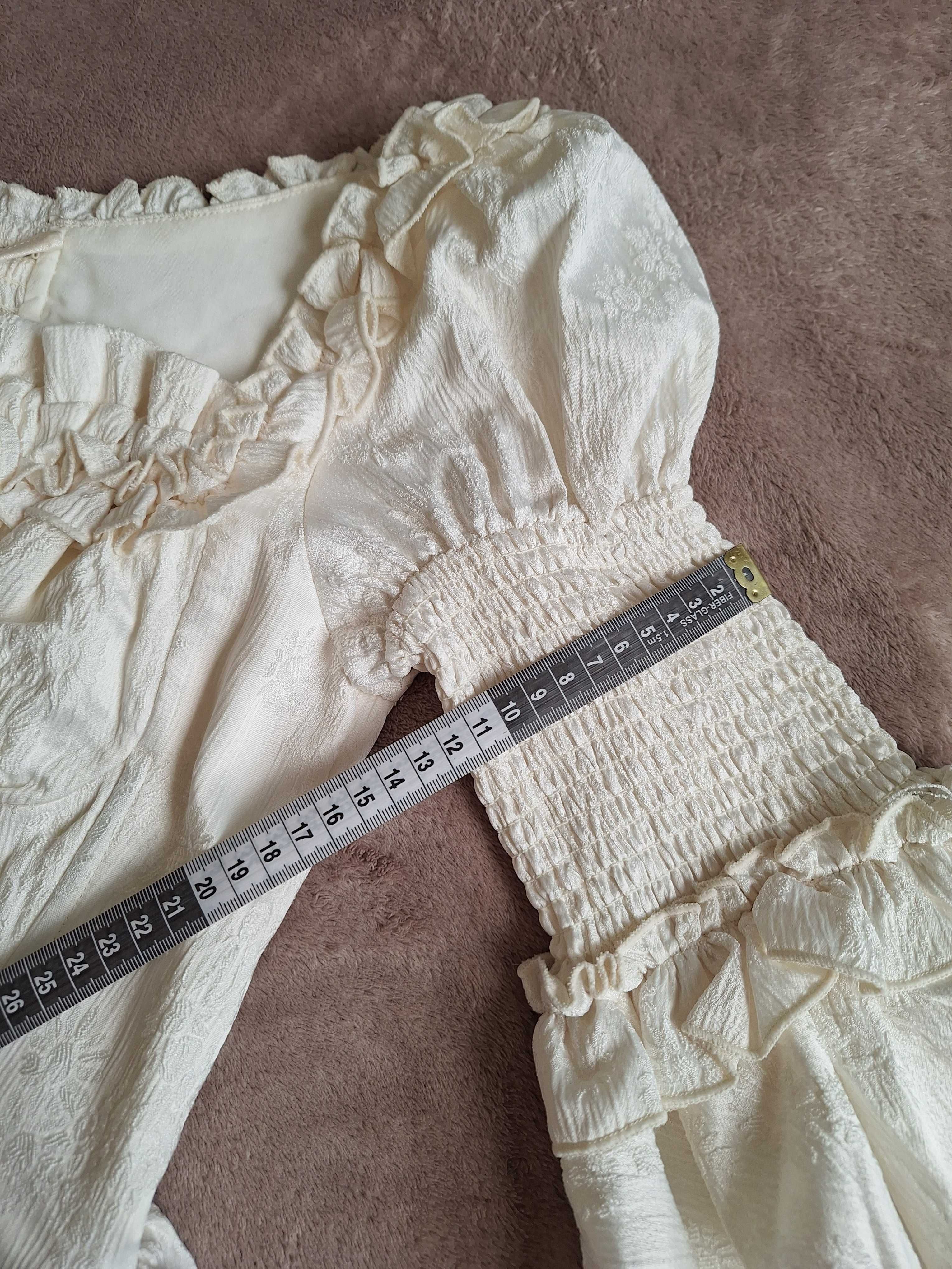 Оригинални, чисто нови LaceMade рокля и корсет