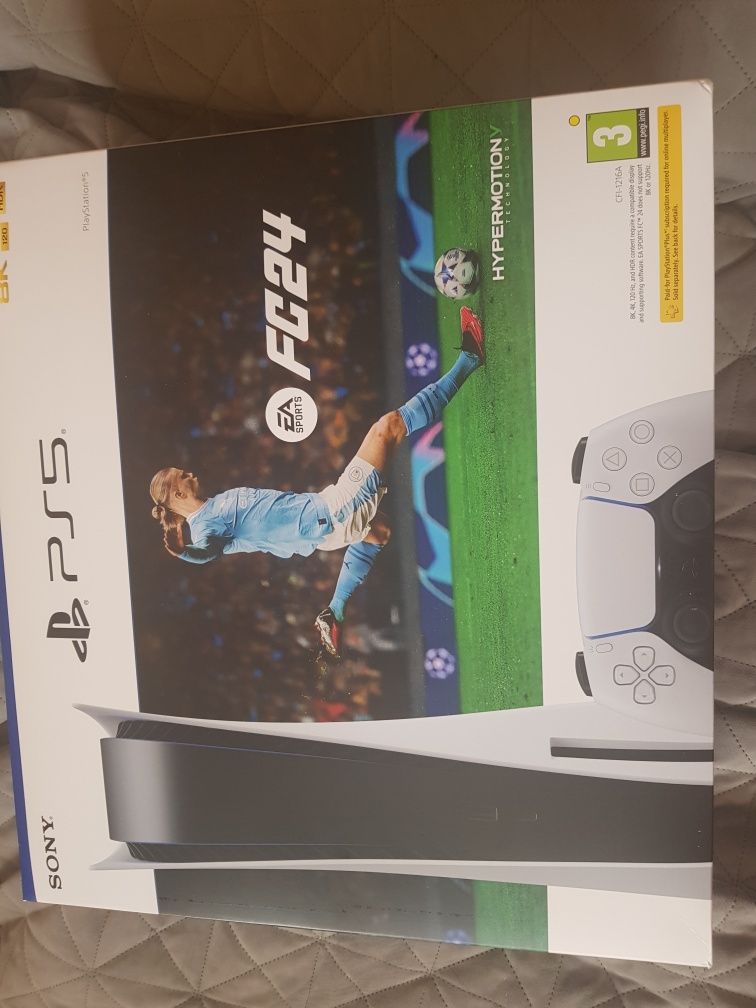 Sony Playstation 5 с подарък към него  игра