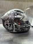 Каска MT skull & roses