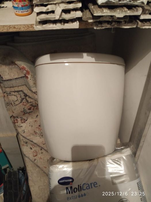 Бочок для унитаза.