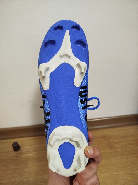 Нови NIKE бутонки размер 40