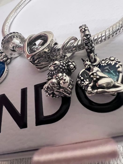 vand bratara Pandora multiple talismane