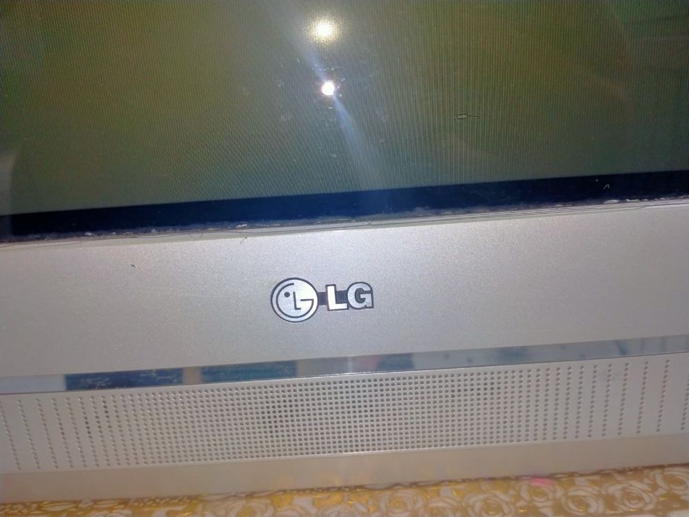 Телевизор LG 2000-х