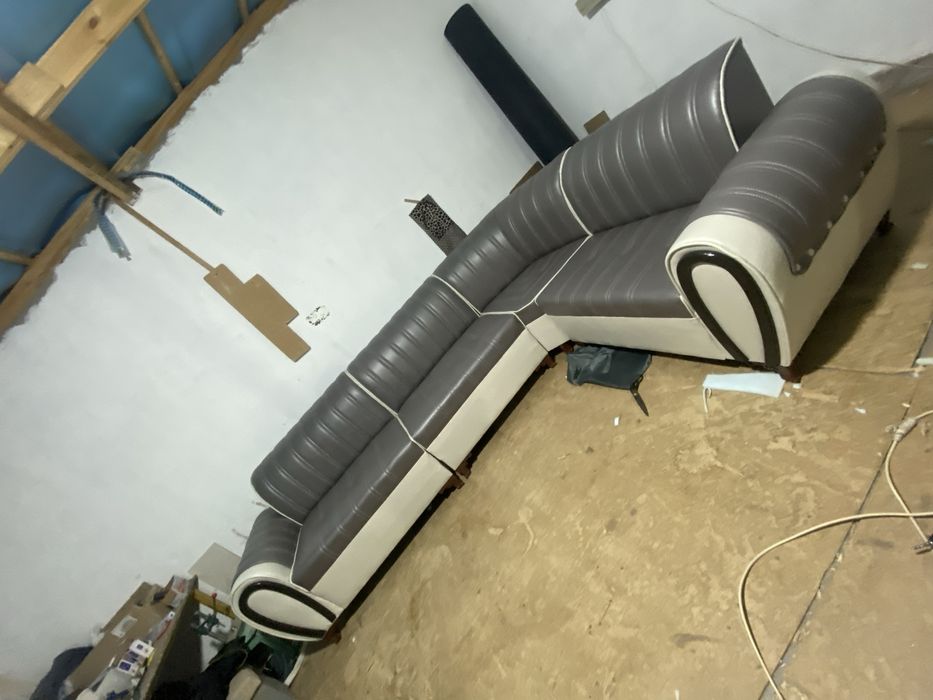 Mehmonxona uglavoy devan