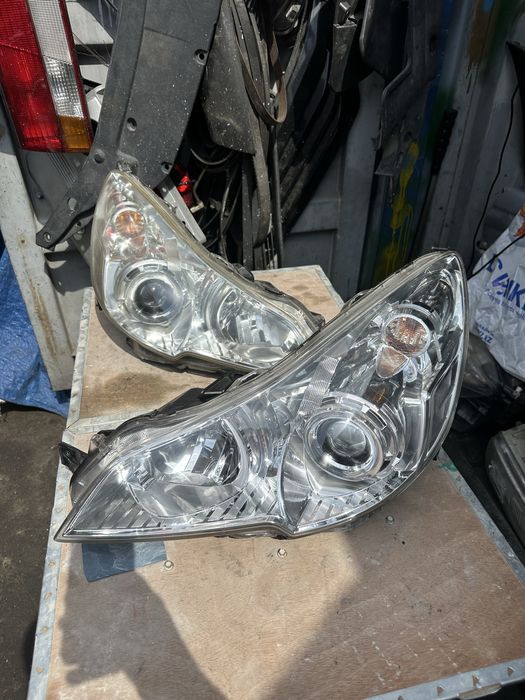 Фары на Subaru Legacy Outback