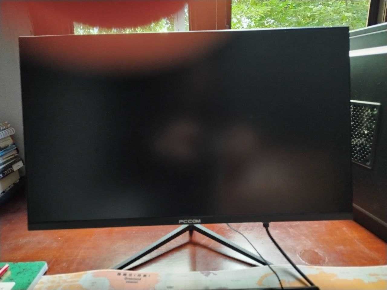 Holati A'lo bolgan personalniy  computer sotiladi.
