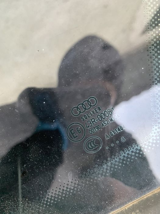 Geam fix aripa stanga spate Audi A6 C6 berlina Dreapta spate aripa