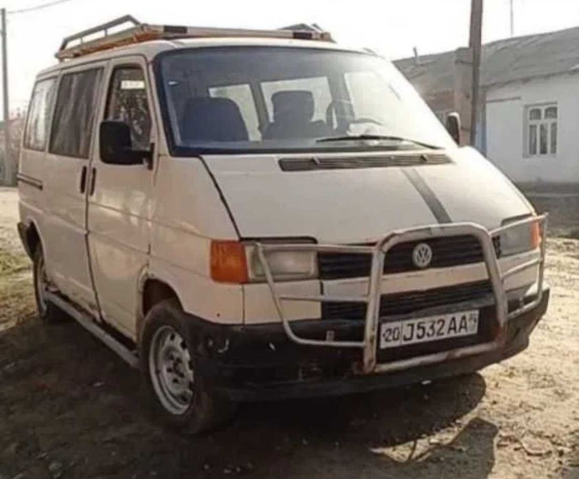 Срочно сотиш керак Volkswagen Transporter T4