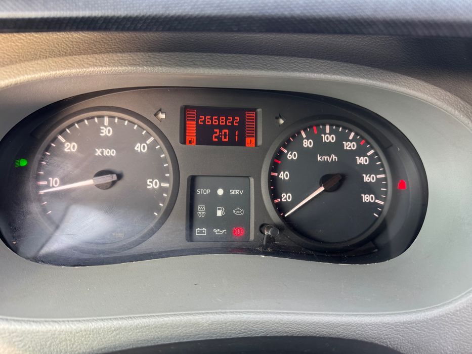 Renault Master/2,2 DCI/9Locuri/AC/Carlig/Numere Zoll Valabile