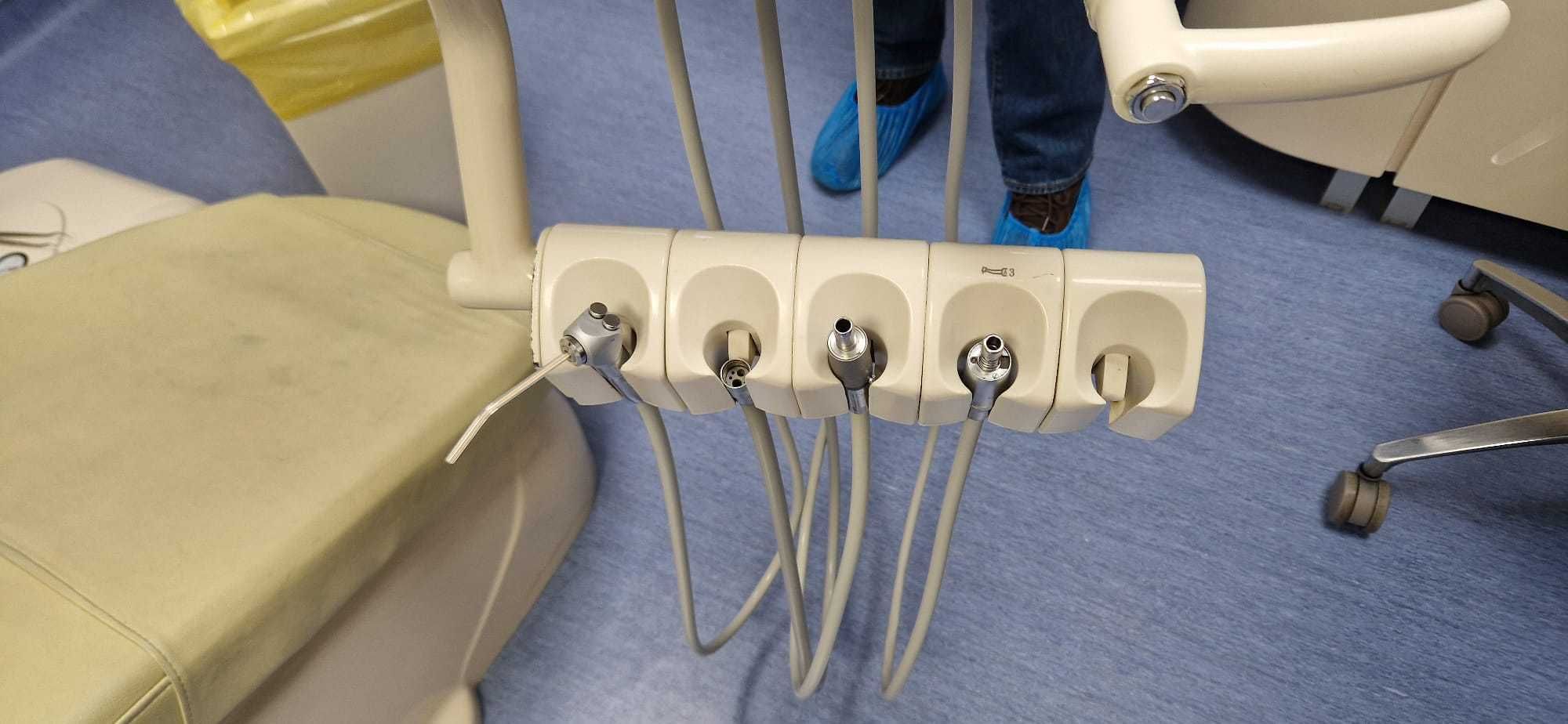 Scaun stomatologic/unit dentar