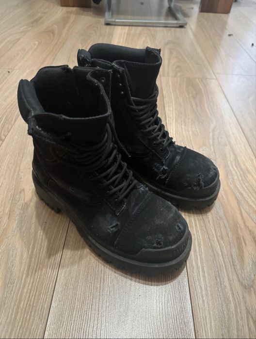 Balenciaga Boots 42