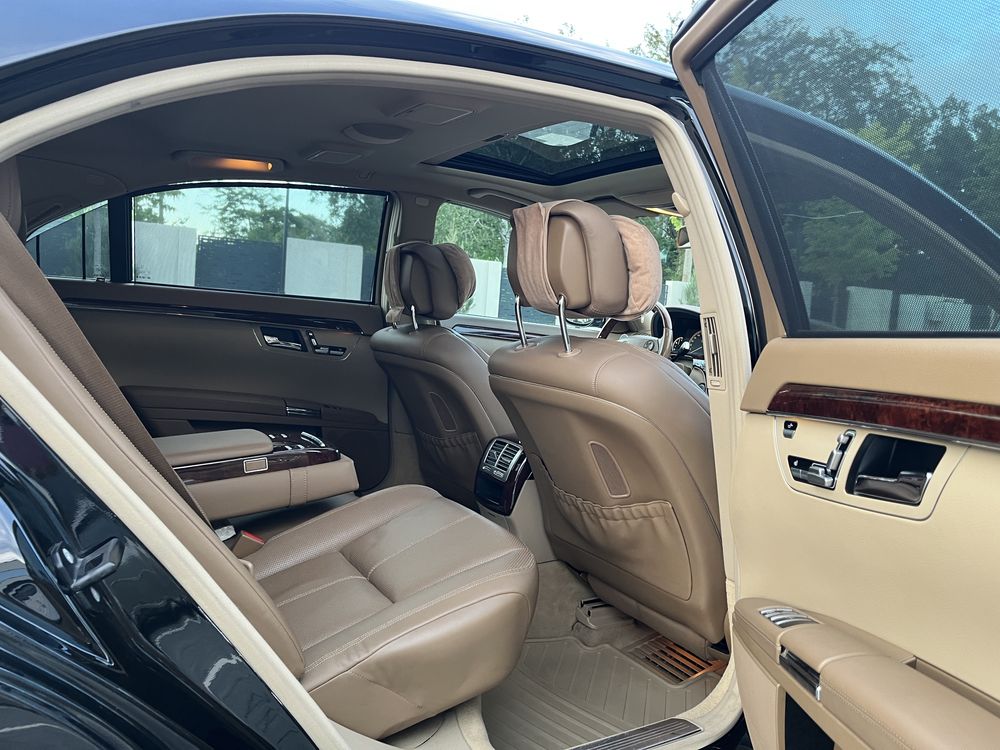 Vand/schimb Mercedes-Benz S-Class V221 model prezidential