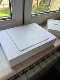 Коробка от Macbook Air M2 2023