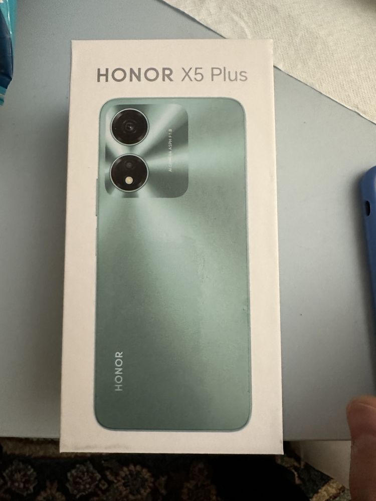 Продам новый HONOR X5 Plus 64 gb черный