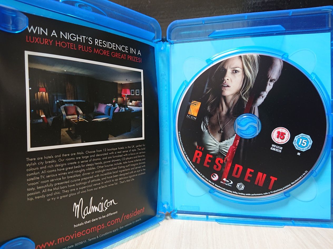 The Resident & James Bond Skyfall 007 - filme Blu-Ray & DVD impecabile