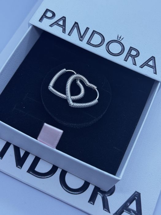 Пандора обеци Pandora