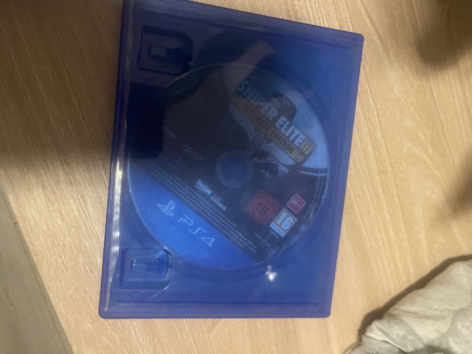 Playstation 4 plus volan trustmaster