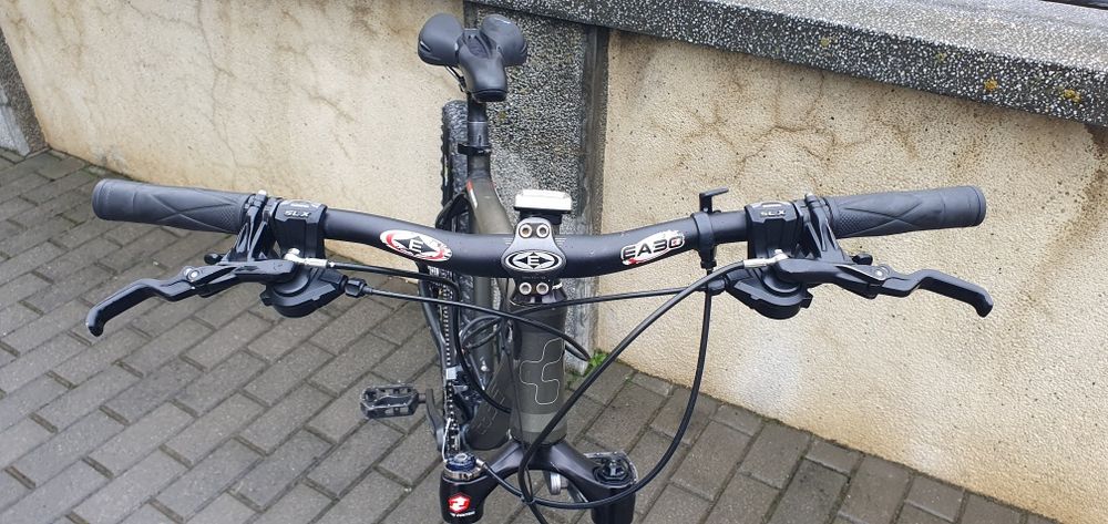 Vând Bicicleta Cube