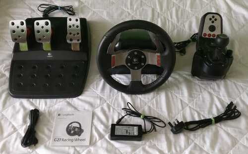 Волан с педали и скоростен лост Logitech G27