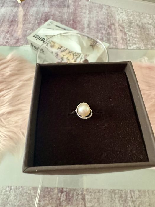 Inel teilor aur alb cu perla si diamante