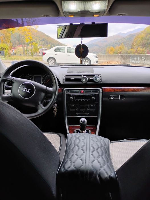 Vând Audi A4 B6 1.6 benzina la prețul de 1800 de euro