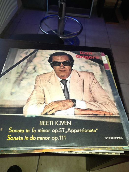 discuri vinil in stare foarte buna