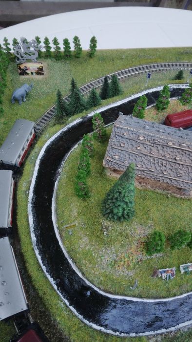 Diorama trenulet electric scara n