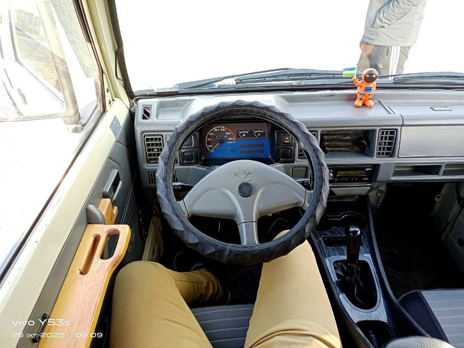 Дамас сотилади озими машиним бир кол