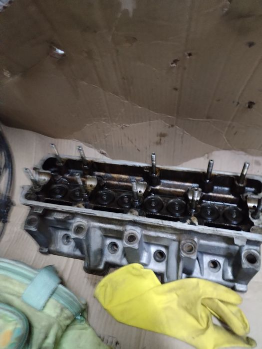 Продам головку на ваз 2110