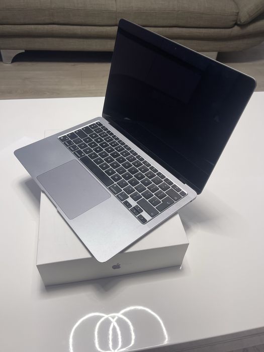 Macbook Air M1 (2021) 8gb, 258gb