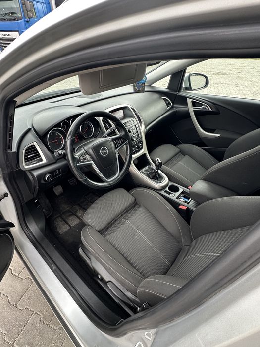 Opel Astra J, 2012 diesel