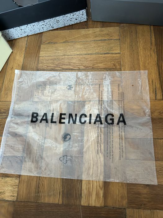 blugi scurti balenciaga