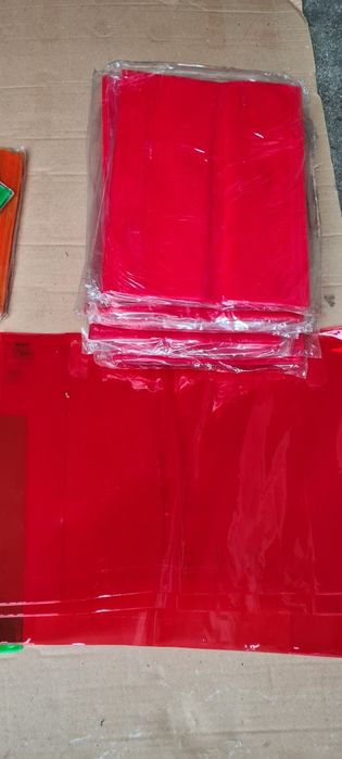 Plicuri diverse marimi