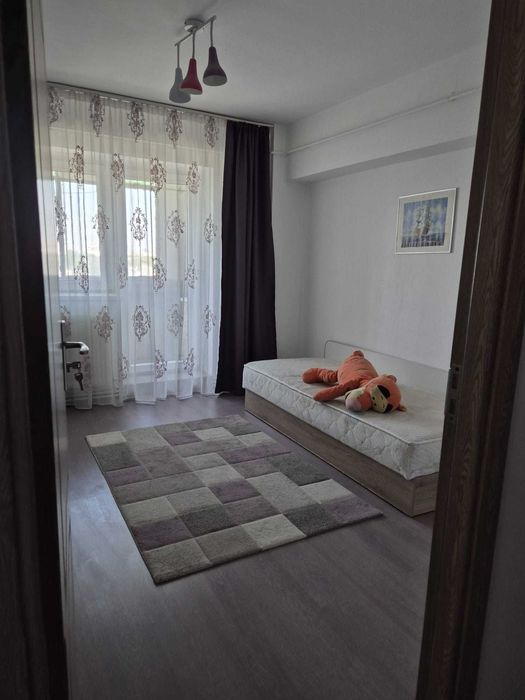 Apartament 3 CAMERE, zona linistita, PARTICULAR