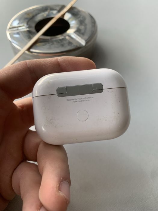 AirPods Pro неизползвани
