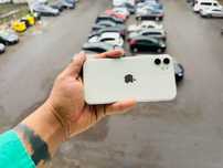 Vand Iphone 11 Alb 64 GB