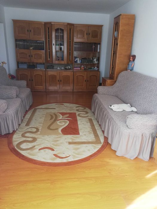 Vând  sau schimb apartament 4  camere Motru