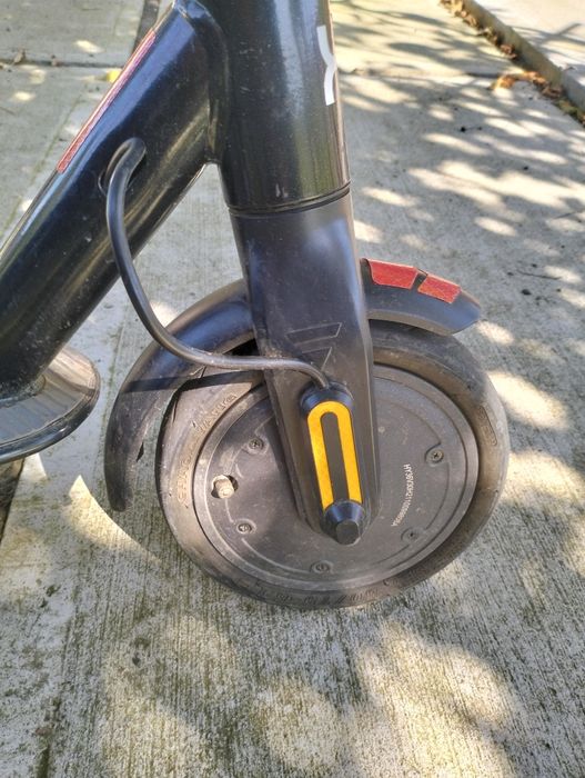 Vând trotineta electrica Lexgo