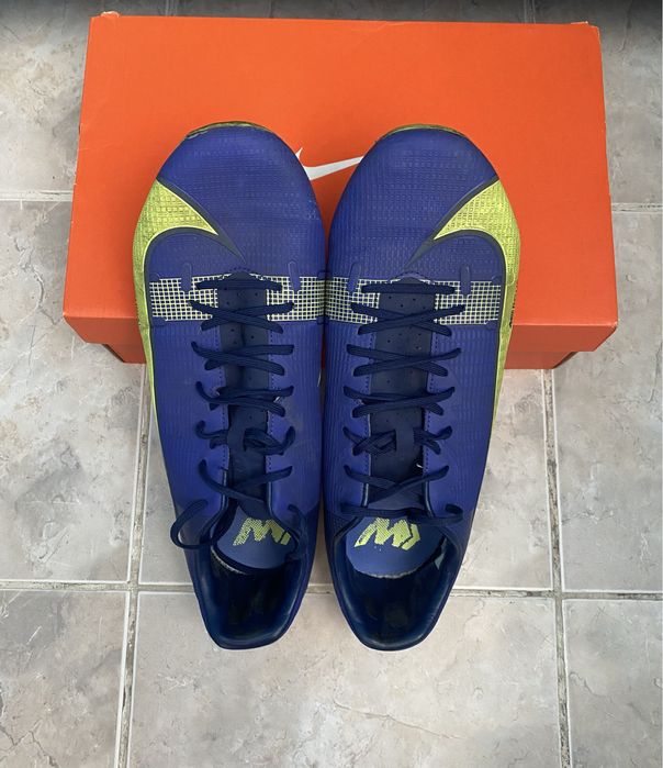 Ghete de Fotbal Nike Mercurial