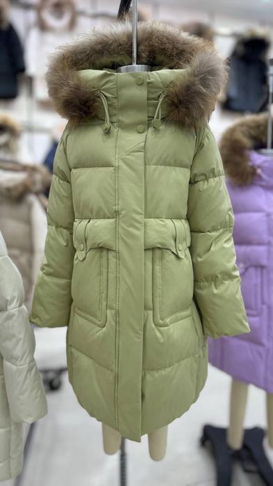 Продам детскую куртку