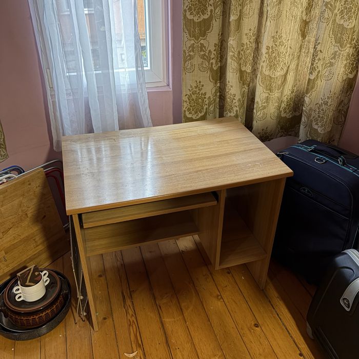 Подарявам мебели