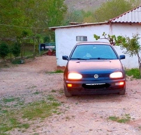 spartivni Volkswagen golf sotiladi.!!