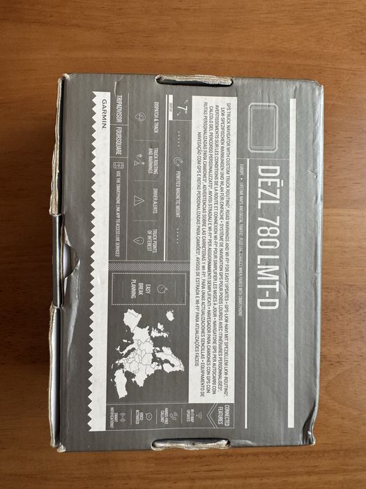 Навигация за тежкотоварни и леки атомобили GARMIN DEZL 780 LMT-D