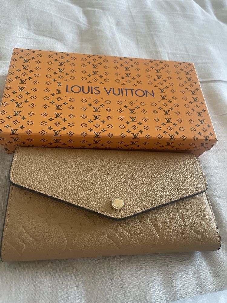 Louis Vutton дамско портмоне